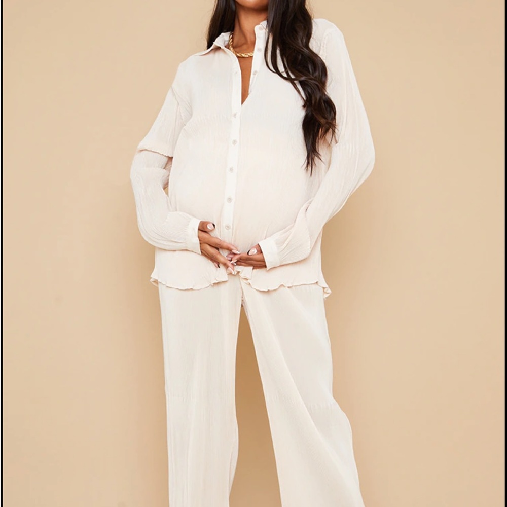 PrettyLittleThing Maternity set - Picture 2 of 5